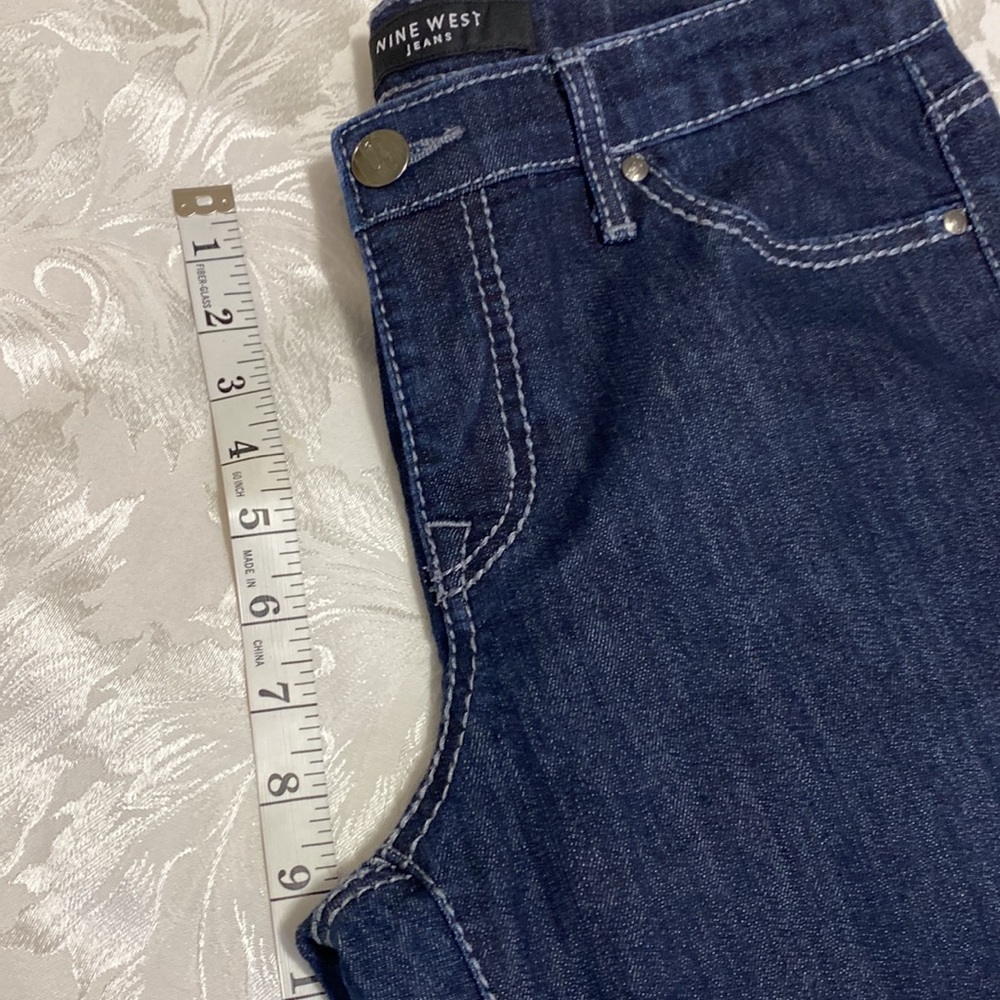 Nine West Straight Leg Jeans NWOT - Picture 9 of 10